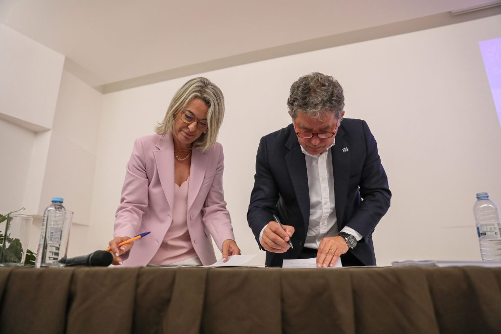 assinatura de acordo